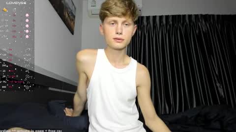 Snapshot of christian_di0r chatting on February 28, 3:26 pm Christian PVT open online show from February 28, 3:26 pm