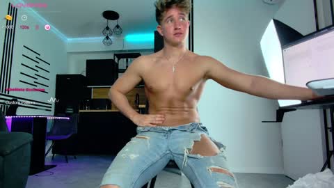 UPVOTE ME ------  ILL DO SOMETHING FOR FREE online show from December 5, 8:22 am