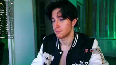 UPVOTE ME ------  ILL DO SOMETHING FOR FREE online show from May 21, 4:19 am