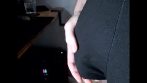 Snapshot of christianmdk chatting on November 9, 12:47 pm Chris online show from November 9, 12:47 pm