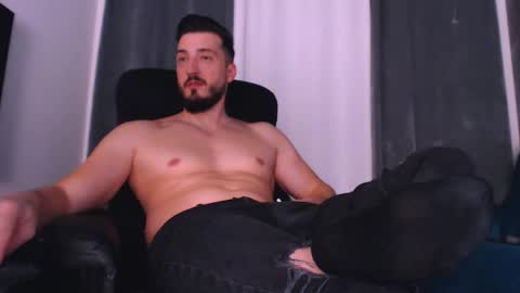 Snapshot of christiannstud chatting on February 15, 11:14 pm christiannstud online show from February 15, 11:14 pm