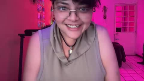 Snapshot of christianvalles chatting on January 6, 1:53 am christianvalles online show from January 6, 1:53 am