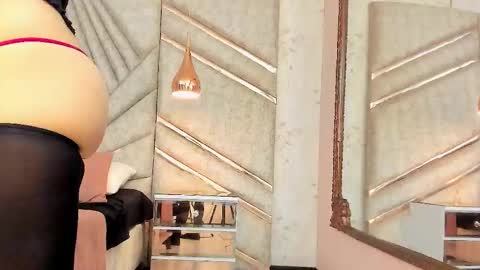 ChristieDoutzen online show from September 19, 1:23 pm