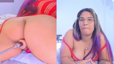 Snapshot of christin_brown chatting on October 24, 2:30 am Christin online show from October 24, 2:30 am