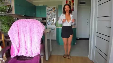 Snapshot of christina_hot chatting on July 26, 8:54 am Chris online show from July 26, 8:54 am