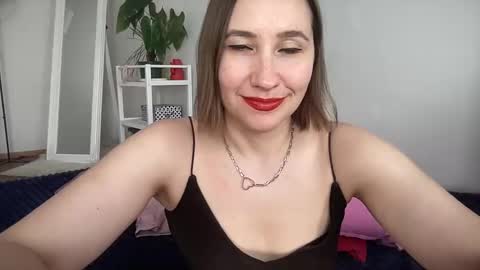 Snapshot of christina_rosse chatting on June 7, 9:35 am christina rosse online show from June 7, 9:35 am