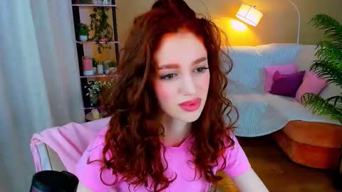 christinaconteeree online show from October 11, 11:20 am