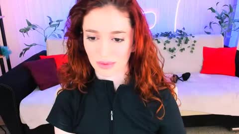 christinaconteeree online show from May 31, 6:09 pm