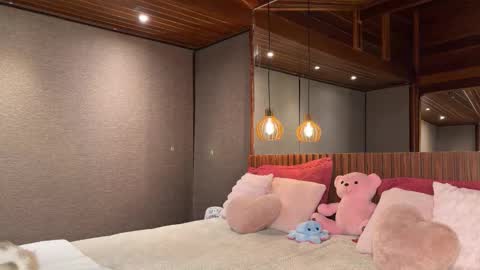 Snapshot of christinasage chatting on January 7, 1:19 am Christina Sage online show from January 7, 1:19 am