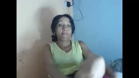 Snapshot of christine213 chatting on October 13, 9:09 am christine213 online show from October 13, 9:09 am