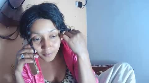 Snapshot of christine213 chatting on November 2, 11:56 am christine213 online show from November 2, 11:56 am