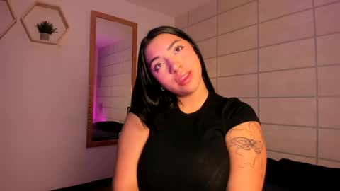 Christine  online show from May 7, 12:21 pm