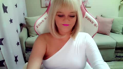 Christi online show from February 4, 4:50 pm