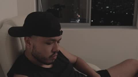 Chris online show from November 14, 2:10 am