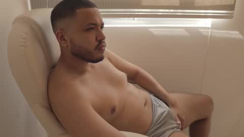 Chris online show from November 24, 8:08 pm