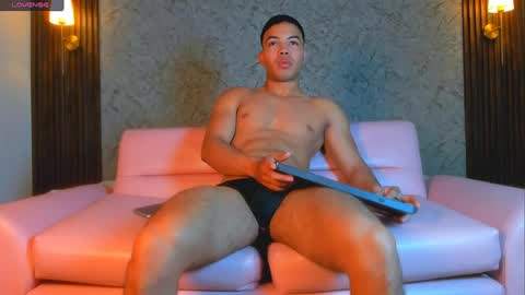christopherivera online show from June 13, 11:41 am