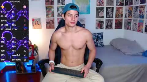 Snapshot of christophermillerxxx chatting on May 26, 7:48 am christophermillerxxx online show from May 26, 7:48 am