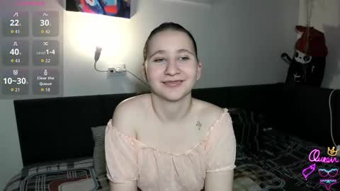 christyw3b online show from March 8, 10:41 am