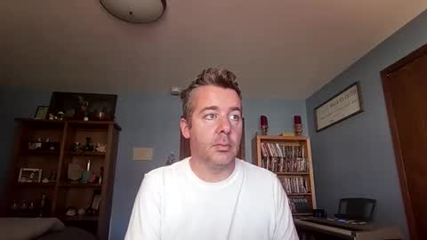 chrisw8121 online show from November 14, 5:22 pm