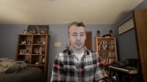 Snapshot of chrisw8121 chatting on February 15, 3:47 am chrisw8121 online show from February 15, 3:47 am