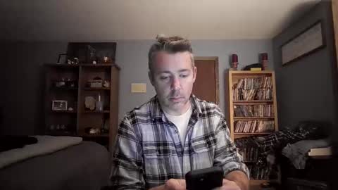 Snapshot of chrisw8121 chatting on February 27, 1:16 am chrisw8121 online show from February 27, 1:16 am