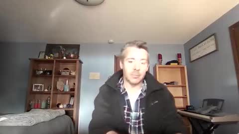 Snapshot of chrisw8121 chatting on March 13, 10:49 pm chrisw8121 online show from March 13, 10:49 pm