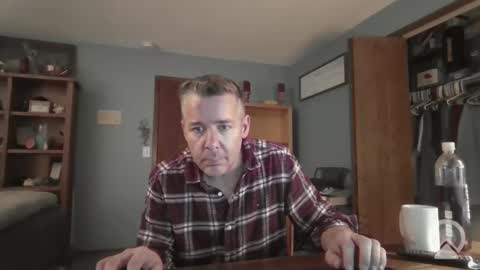 Snapshot of chrisw8121 chatting on March 22, 2:26 am chrisw8121 online show from March 22, 2:26 am