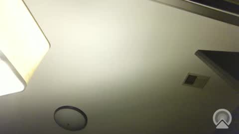 Snapshot of chrisw8121 chatting on March 24, 5:23 am chrisw8121 online show from March 24, 5:23 am