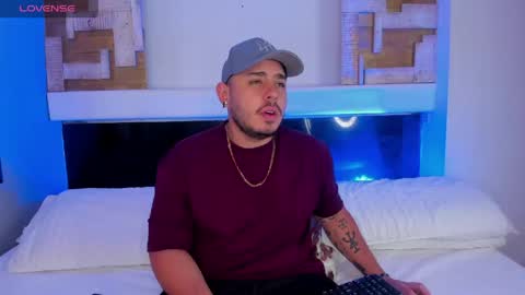 Chris online show from April 27, 11:30 am