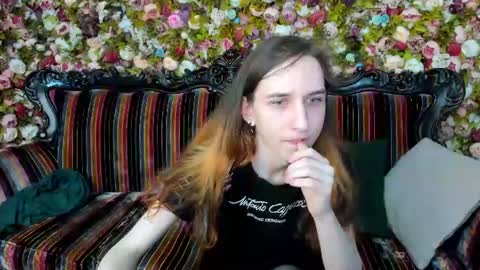 chrisybev online show from June 24, 7:46 pm