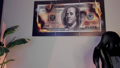 Snapshot of chrizmacgregor chatting on March 8, 2:04 am chrizmacgregor online show from March 8, 2:04 am