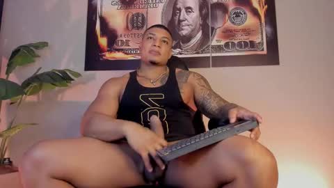 Snapshot of chrizmacgregor chatting on March 13, 12:50 am chrizmacgregor online show from March 13, 12:50 am