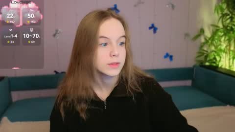 EvaBlonde TayaBrunette EliieBlack hair online show from January 18, 8:51 am