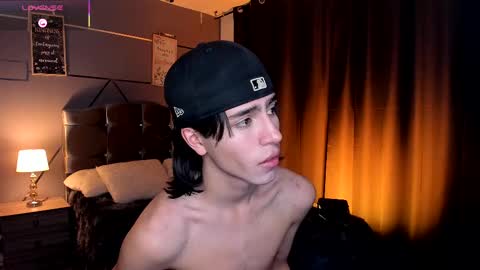 chrristopher77 online show from September 16, 1:45 pm