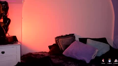 chrristopher77 online show from September 23, 3:48 pm