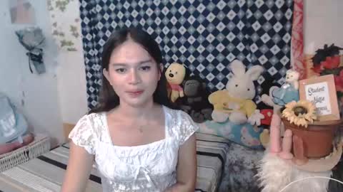 Ur Suraya22 online show from January 18, 3:05 pm