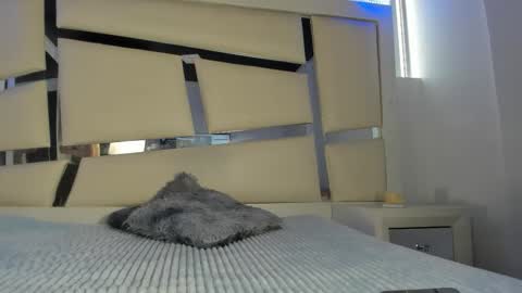 instagram chrystaljade.1 online show from March 19, 1:15 pm