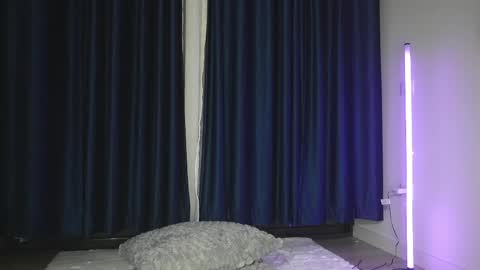 Snapshot of chrystalcade chatting on June 3, 8:58 pm Chrystal online show from June 3, 8:58 pm