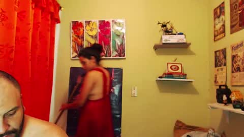 kate   online show from February 6, 7:07 pm