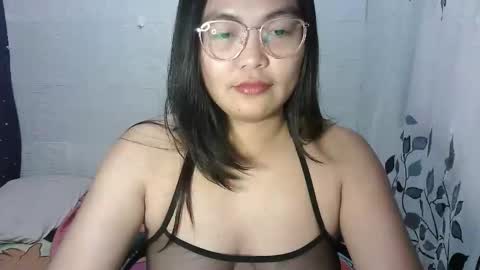 Snapshot of chubbycheeks27 chatting on March 16, 5:28 pm chubbycheeks27 online show from March 16, 5:28 pm