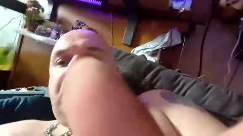 chubbyman43 online show from June 4, 11:38 am