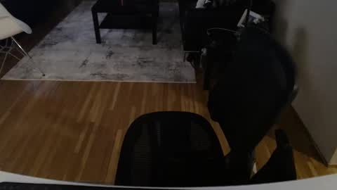Snapshot of chubbyvix chatting on March 31, 3:52 am AstorYvr online show from March 31, 3:52 am