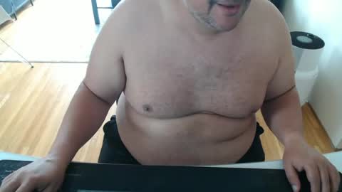Snapshot of chubbyvix chatting on June 17, 4:30 pm AstorYvr online show from June 17, 4:30 pm