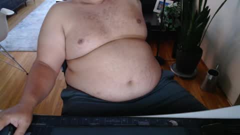 Snapshot of chubbyvix chatting on July 24, 3:59 am AstorYvr online show from July 24, 3:59 am