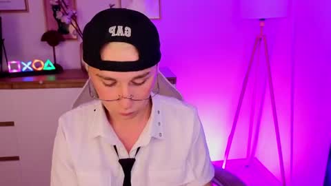 Chuck online show from June 23, 9:46 pm