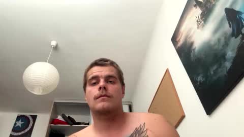 Snapshot of chuckyfor chatting on October 27, 9:24 am chuckyfor online show from October 27, 9:24 am
