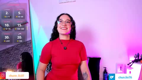 Snapshot of chun_lioo chatting on February 5, 1:54 am chun-liioo online show from February 5, 1:54 am