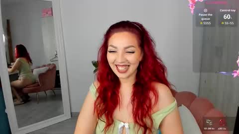 Snapshot of ciara_ken chatting on February 28, 10:38 am Cristina online show from February 28, 10:38 am