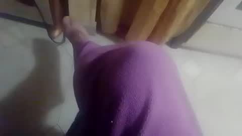 Snapshot of ciccilli chatting on April 9, 12:10 am ciccilli online show from April 9, 12:10 am