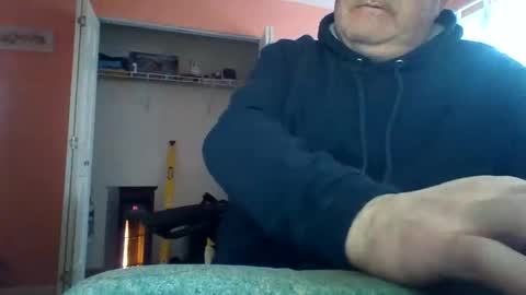 Snapshot of cicerofreak chatting on December 20, 6:26 pm cicerofreak online show from December 20, 6:26 pm